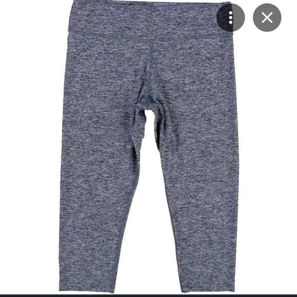 Victoria’s Secret Pink Ultimate Crop Yoga Leggings - Picture 1 of 5